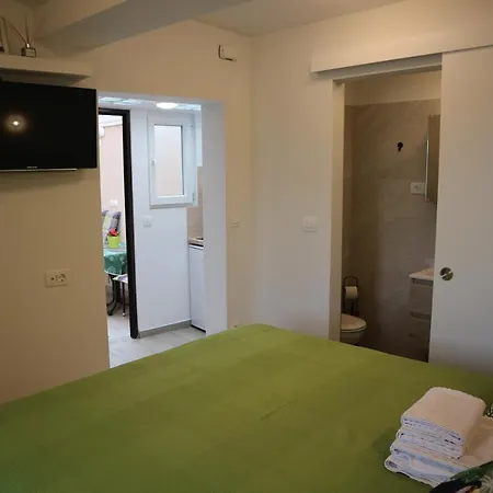 Apartment Komel I *